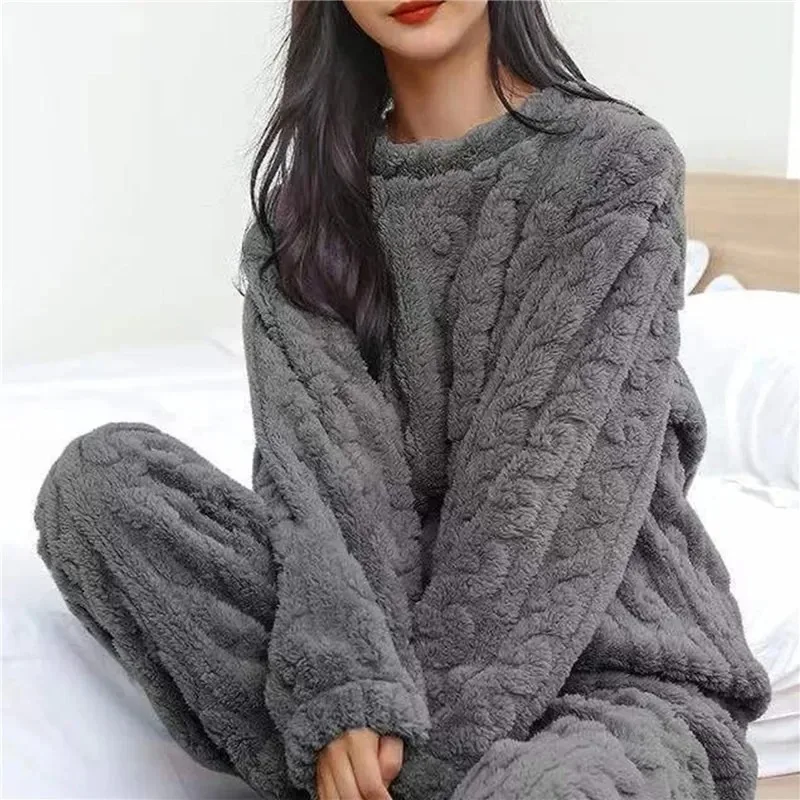 Soft Coral Velvet Jacquard Warm Pajama Set for Women Cozy Loungewear Outerwear for Winter Christmas Valentine's Day Gift - Ảnh 4
